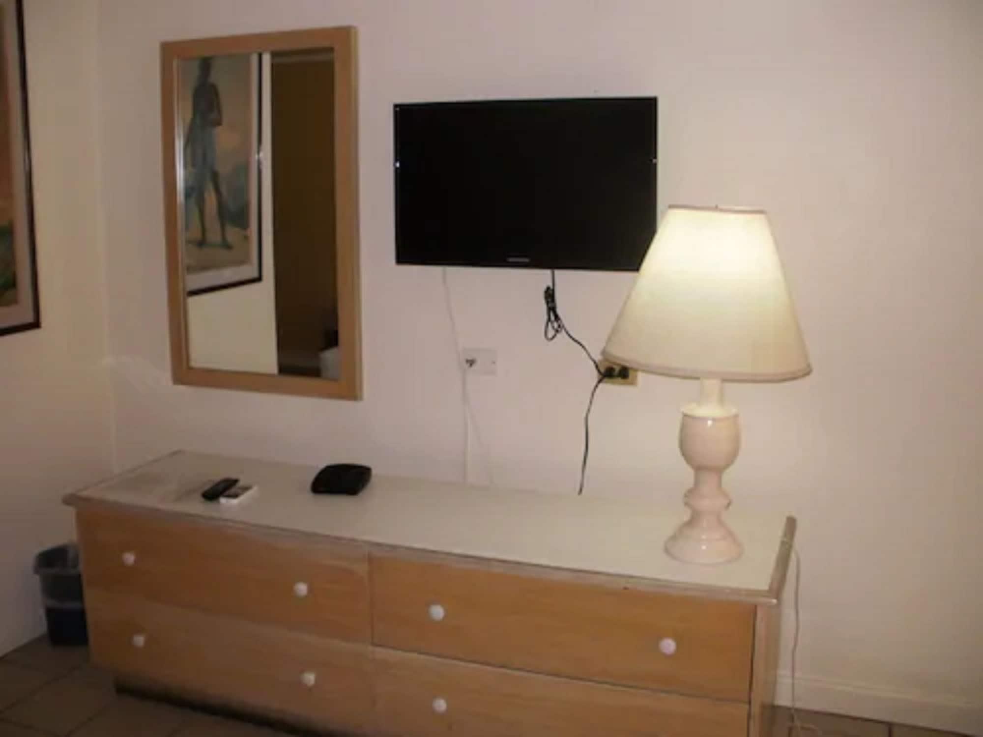 Pineapple Court Hotel オーチョ・リオス エクステリア 写真