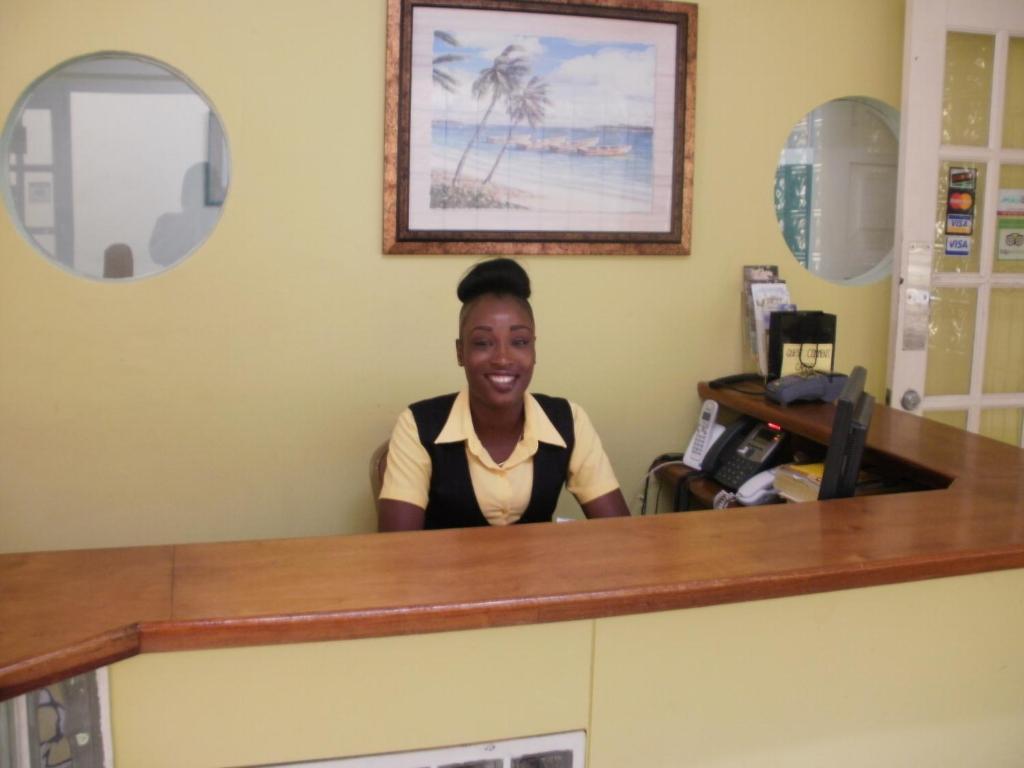 Pineapple Court Hotel オーチョ・リオス エクステリア 写真